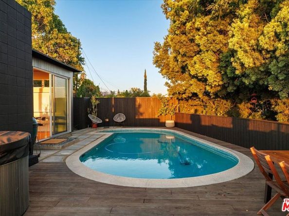 1370 N Avenue 57, Los Angeles CA 90042