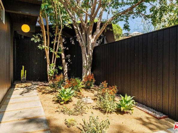 1370 N Avenue 57, Los Angeles CA 90042