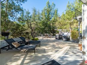 7560 Devista Drive, Los Angeles CA 90046