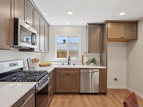 8374 Lake Gaby Ave, San Diego CA 92119