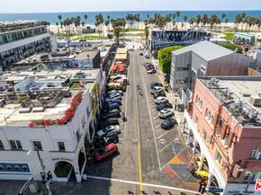 1908 Pacific Avenue, Venice CA 90291