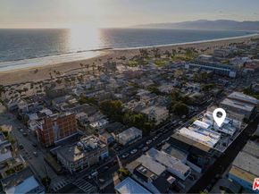 1908 Pacific Avenue, Venice CA 90291