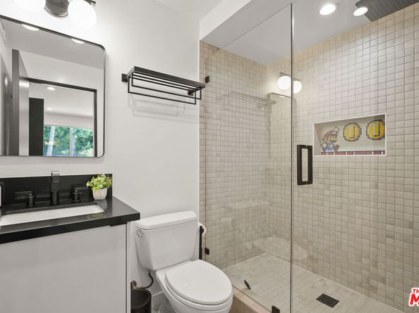 926 N Ridgewood Place, Los Angeles CA 90038
