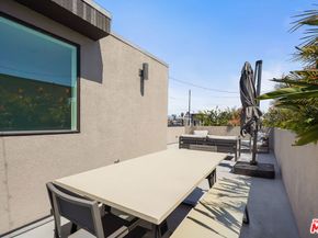 926 N Ridgewood Place, Los Angeles CA 90038