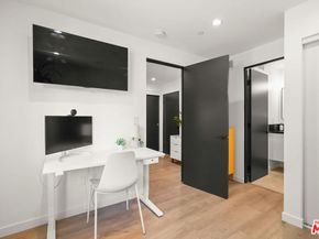 926 N Ridgewood Place, Los Angeles CA 90038