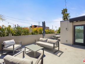 926 N Ridgewood Place, Los Angeles CA 90038