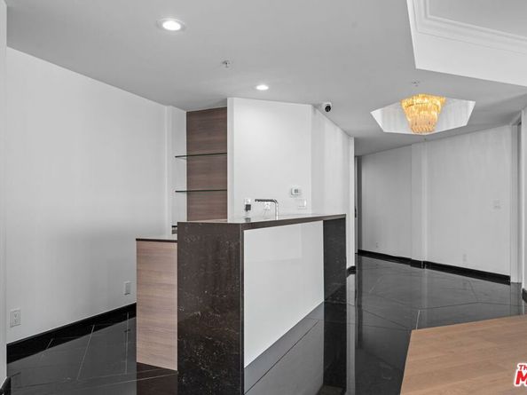 10490 Wilshire Boulevard 1004, Los Angeles CA 90024