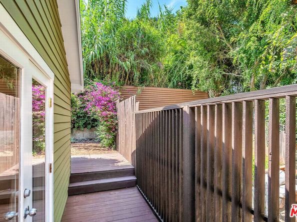 8621 Lookout Mountain Avenue, Los Angeles CA 90046