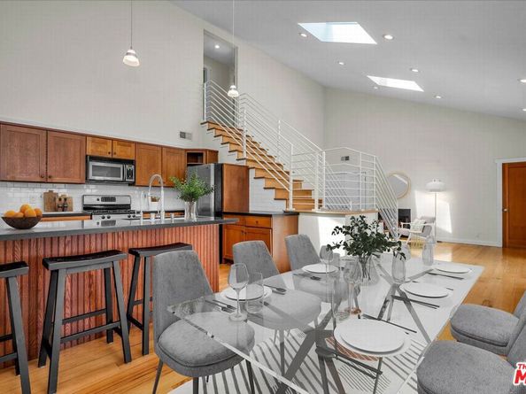 8621 Lookout Mountain Avenue, Los Angeles CA 90046