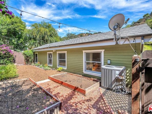 8621 Lookout Mountain Avenue, Los Angeles CA 90046
