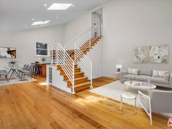 8621 Lookout Mountain Avenue, Los Angeles CA 90046
