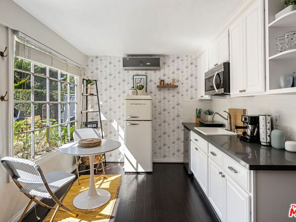 644 N Cherokee Avenue, Los Angeles CA 90004