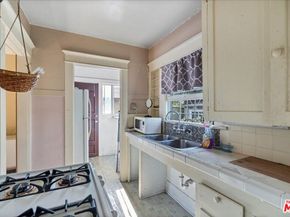 741 N Harvard Boulevard, Los Angeles CA 90029