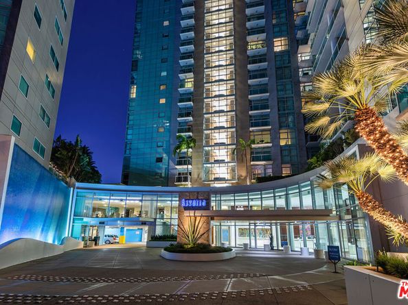 13700 Marina Pointe Drive 1526, Venice CA 90292