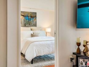 13700 Marina Pointe Drive 1526, Venice CA 90292