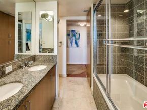 13700 Marina Pointe Drive 1526, Venice CA 90292