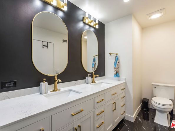 23320 Bassett Street, West Hills CA 91307
