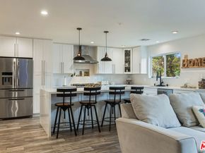 23320 Bassett Street, West Hills CA 91307