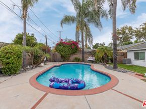 23320 Bassett Street, West Hills CA 91307