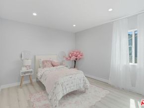 9710 S 8th Avenue, Inglewood CA 90305