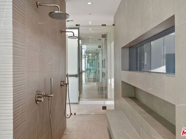 938 Palisades Beach Road, Santa Monica CA 90403