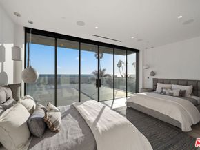 938 Palisades Beach Road, Santa Monica CA 90403