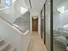 938 Palisades Beach Road, Santa Monica CA 90403