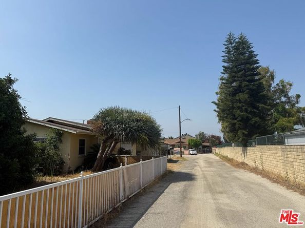 4455 N Lark Ellen Lane, Covina CA 91722