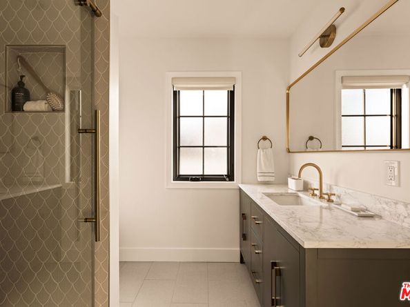 7403 Stewart Avenue, Los Angeles CA 90045