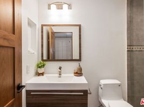 4300 Via Dolce 102, Marina Del Rey CA 90292