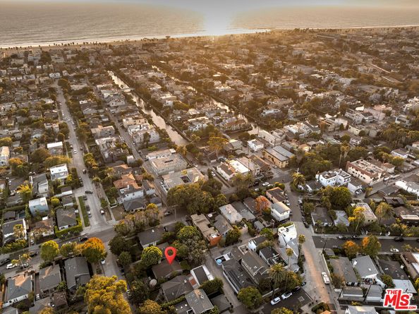 547 28th Avenue, Venice CA 90291