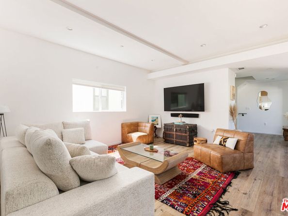 2652 S Mansfield Avenue, Los Angeles CA 90016