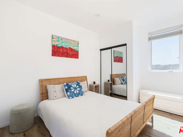 2652 S Mansfield Avenue, Los Angeles CA 90016