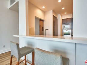 900 W Olympic Boulevard 32F, Los Angeles CA 90015