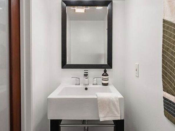 2508 Arizona Avenue 3, Santa Monica CA 90404