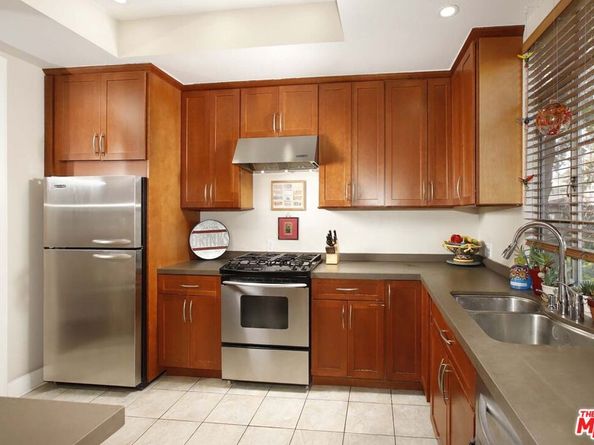 100 S Wetherly Drive 4, Los Angeles CA 90048