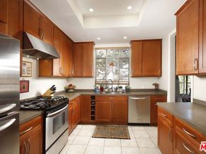 100 S Wetherly Drive 4, Los Angeles CA 90048