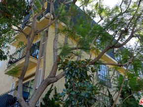 100 S Wetherly Drive 4, Los Angeles CA 90048
