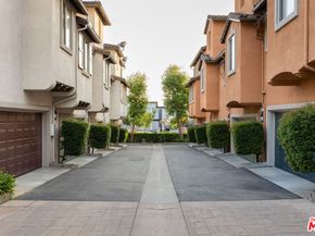 710 S San Fernando Boulevard 104, Burbank CA 91502
