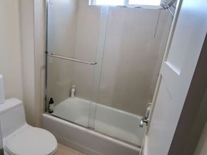 4407 Francis Avenue 210, Los Angeles CA 90005