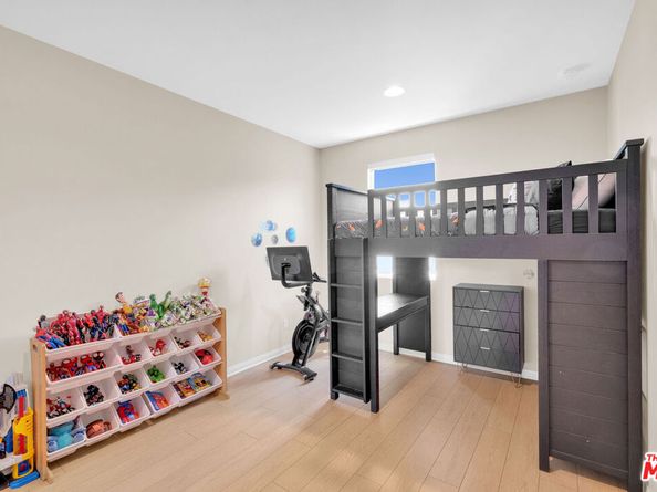 922 E 3rd Street, Santa Ana CA 92701