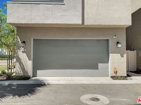 922 E 3rd Street, Santa Ana CA 92701
