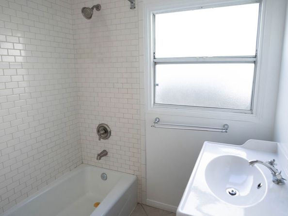 3411 Larga Avenue, Los Angeles CA 90039