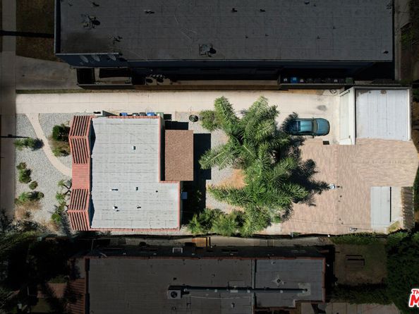 3411 Larga Avenue, Los Angeles CA 90039