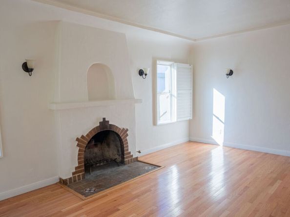 3411 Larga Avenue, Los Angeles CA 90039