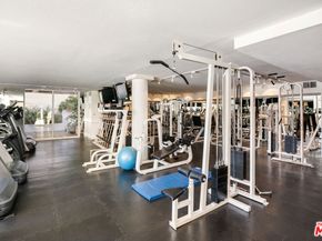 1131 Alta Loma Road 109, West Hollywood CA 90069