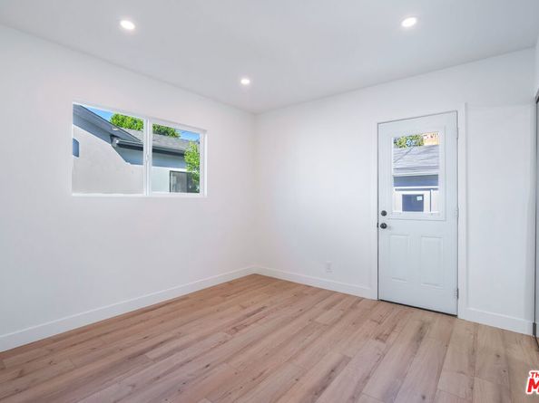 5822 Saloma Avenue, Sherman Oaks CA 91411