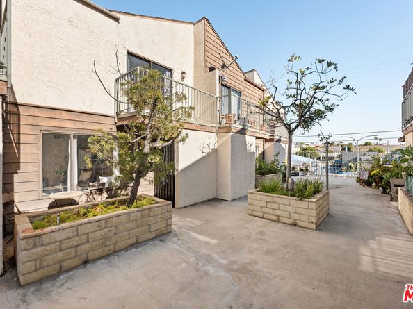 746 N Eucalyptus Avenue 21, Inglewood CA 90302