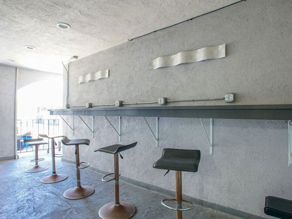 4905 W Adams Boulevard, Los Angeles CA 90016