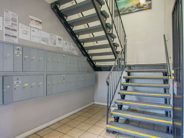 4905 W Adams Boulevard, Los Angeles CA 90016